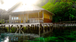 Liburan ke Pantai Ora, Maluku - Paket liburan ke Pantai Ora
